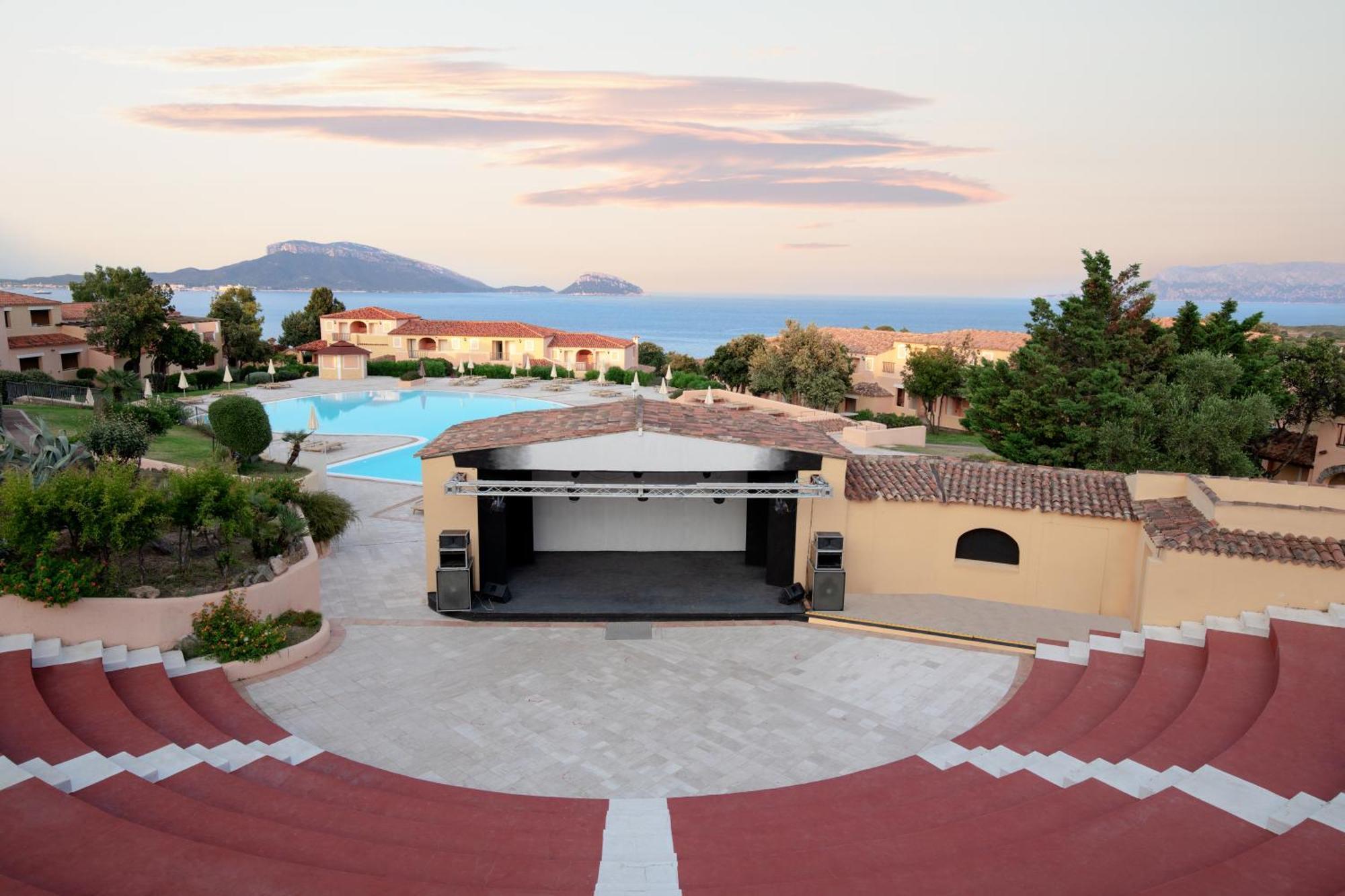Voi Colonna Village Golfo Aranci Exterior foto