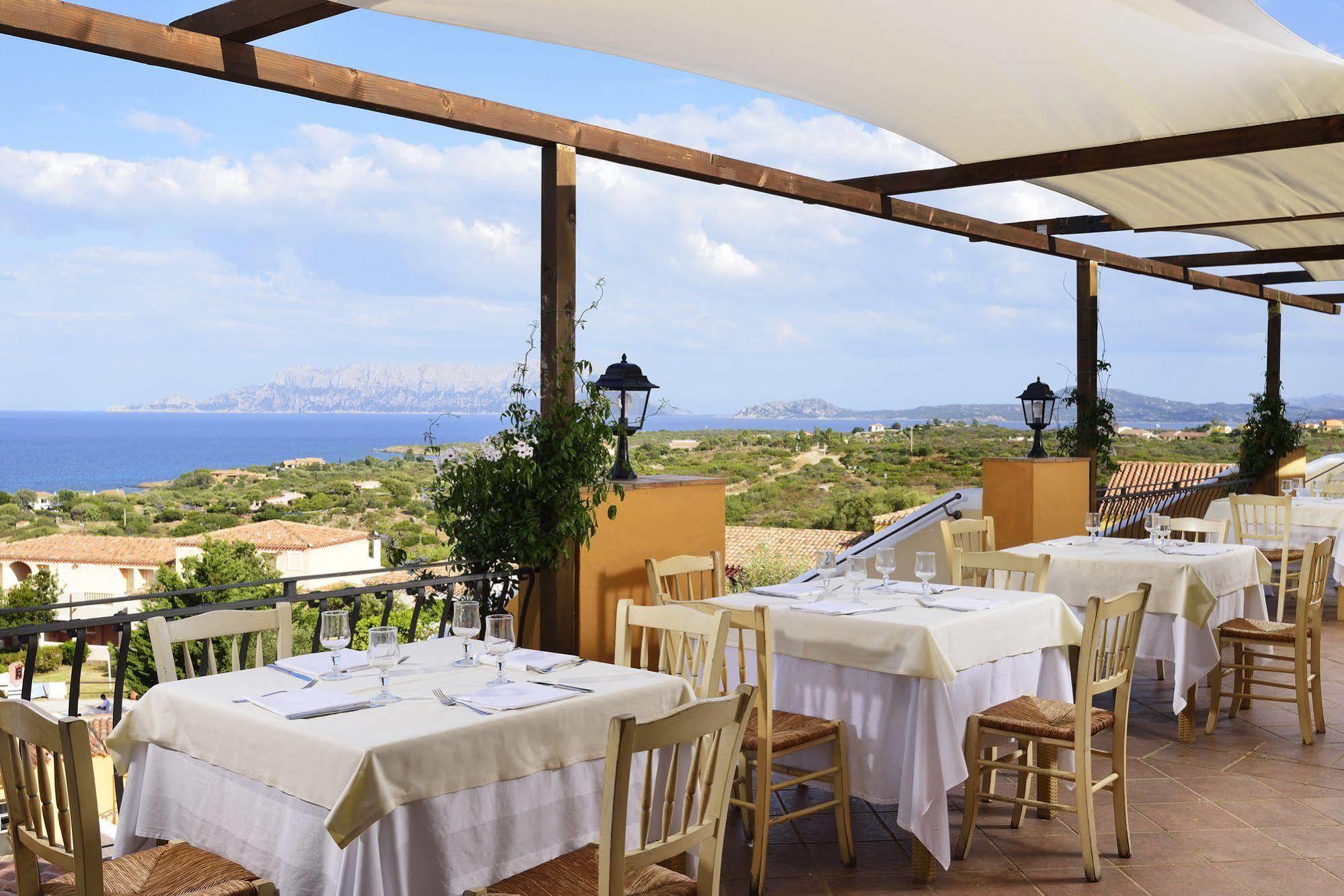 Voi Colonna Village Golfo Aranci Exterior foto