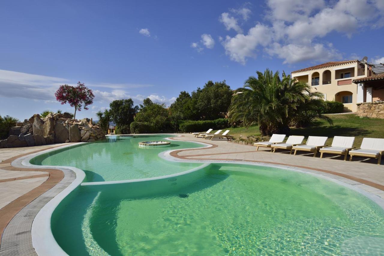 Voi Colonna Village Golfo Aranci Exterior foto